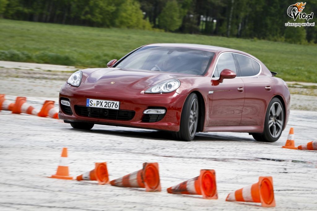 Porsche World Roadshow 2011